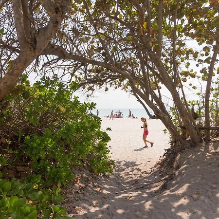 Castle Beach: Rumba Suite Miami Beach Extérieur photo