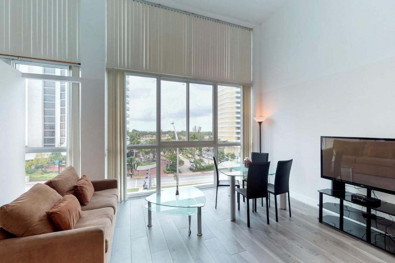Castle Beach: Rumba Suite Miami Beach Extérieur photo